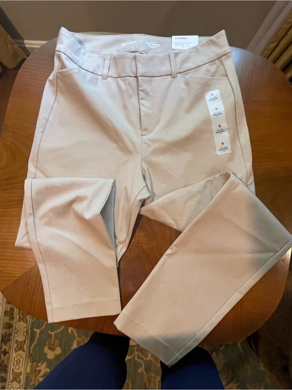 NWT Old Navy Women's Tan Cropped Dress Pants. Fabulous pant.